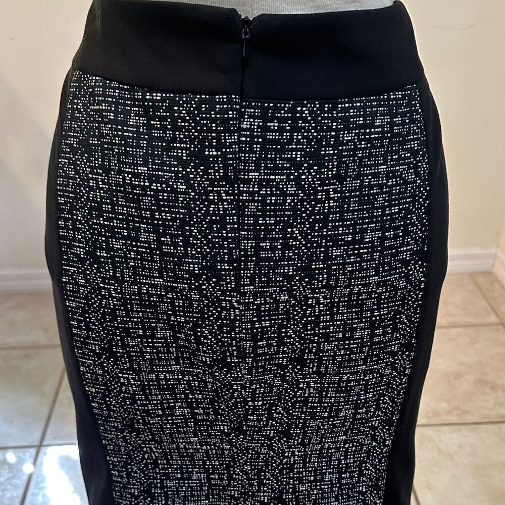 Tahari ASL Women's Black/White 2 PC Skirt Suit Size 14P - Picture 11 of 14